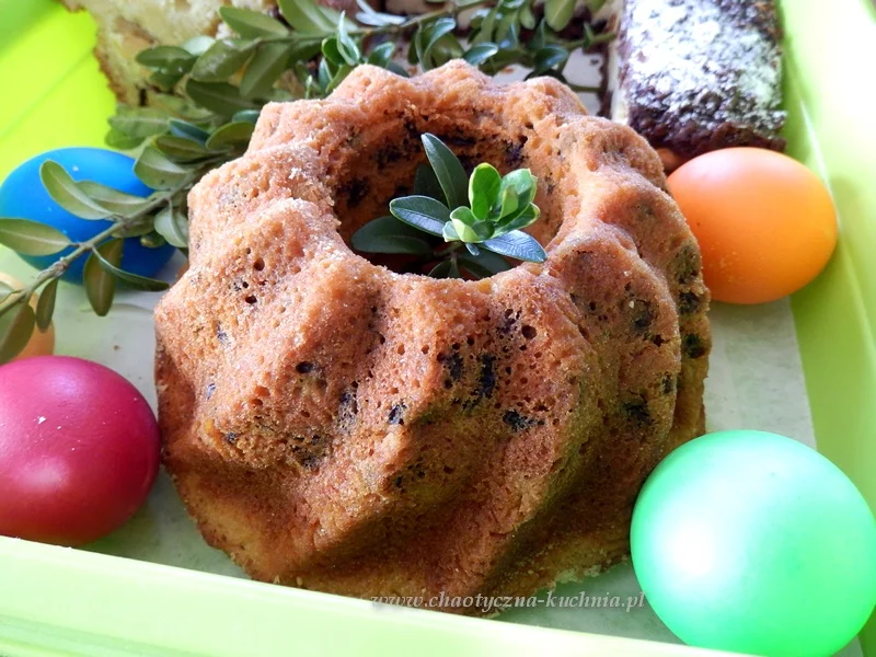 Babka drożdżowa z rodzynkami